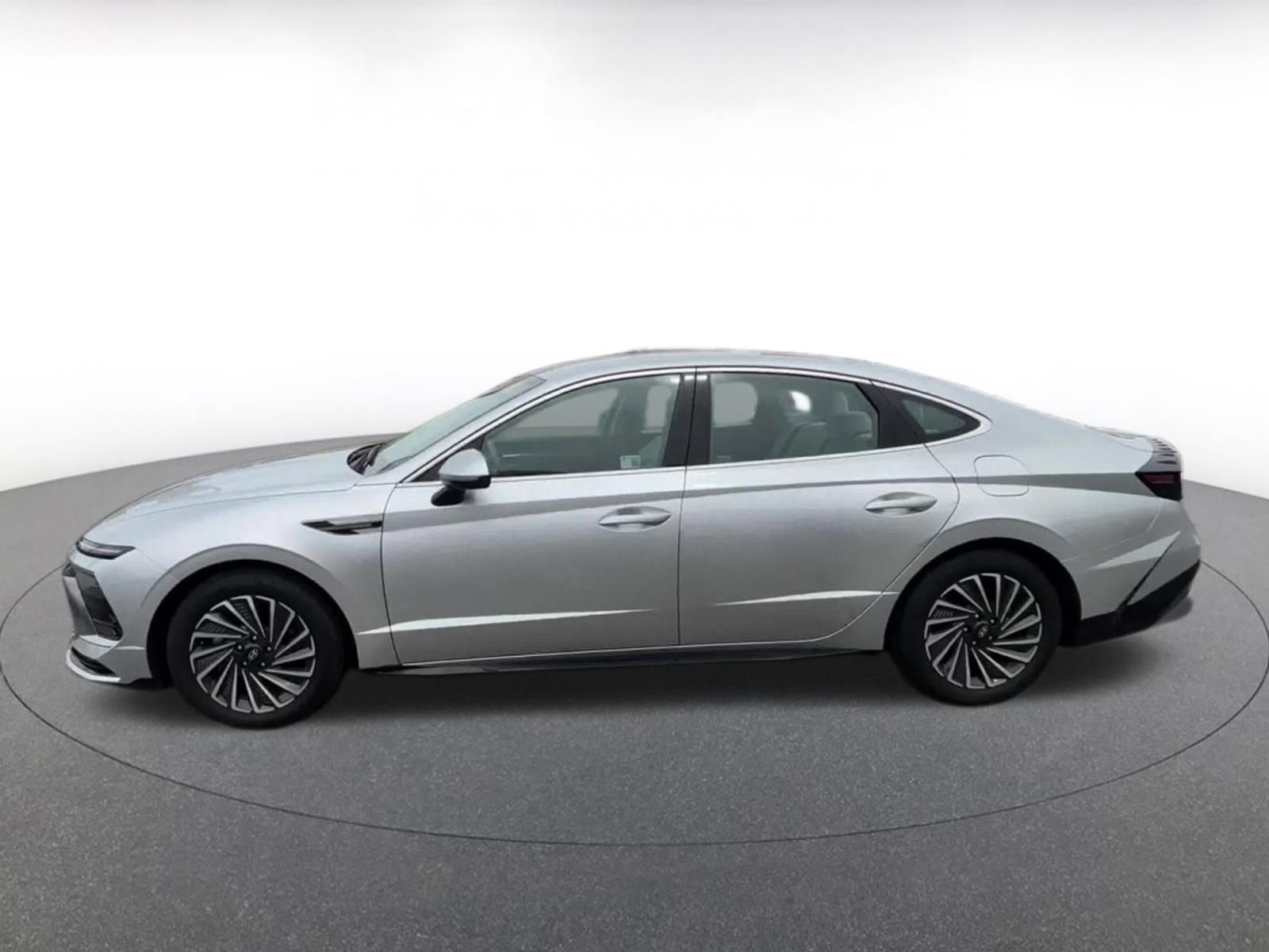 Used 2025 Hyundai Sonata SEL image 13