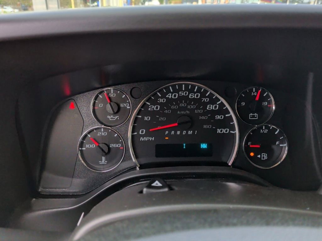 New 2025 Chevrolet Express 2500 w/ Safety Package RWD image 19