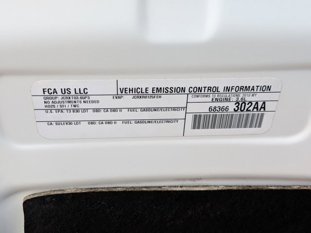 Used 2018 Chrysler Pacifica Limited w/ Advanced Safetytec Group FWD image 26