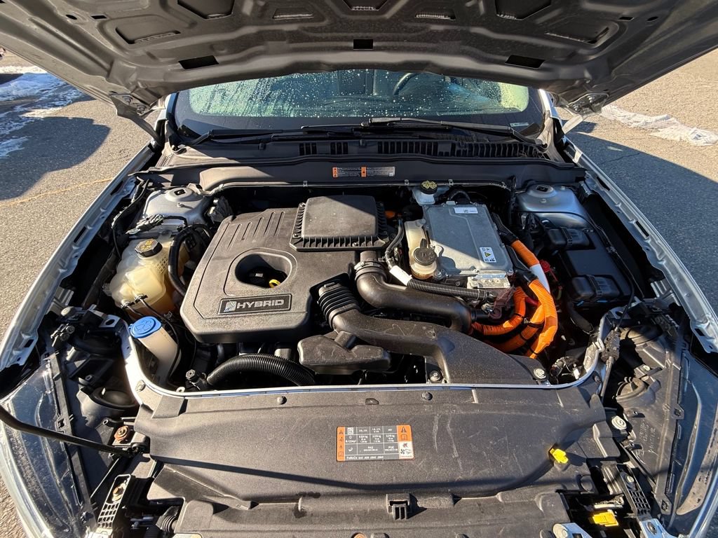 Used 2020 Ford Fusion SE FWD image 16