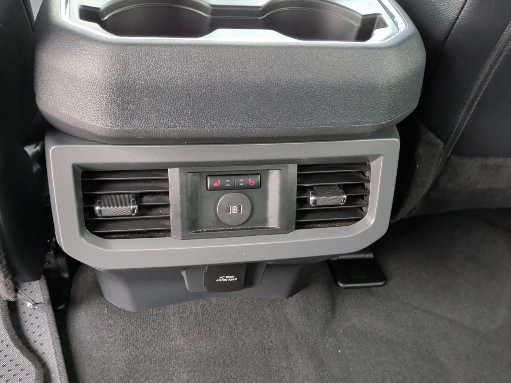 Used 2026 Ford F450 Lariat w/ FX4 Off-Road Package image 45