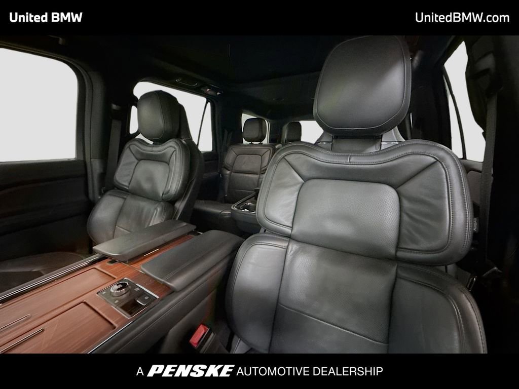 Used 2024 Lincoln Navigator Reserve image 5