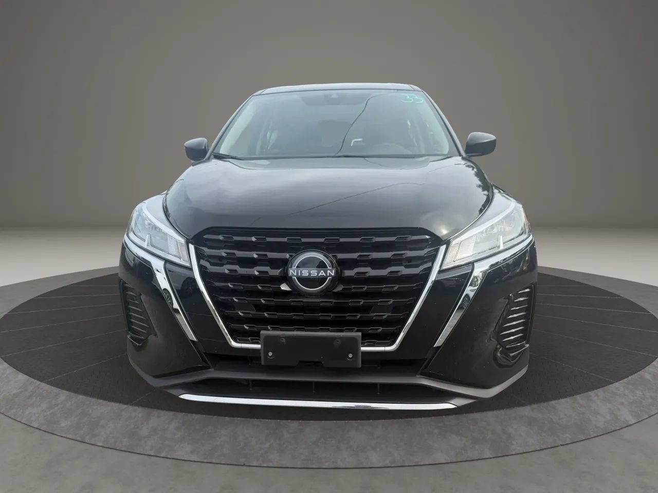 Used 2024 Nissan Kicks S FWD image 2