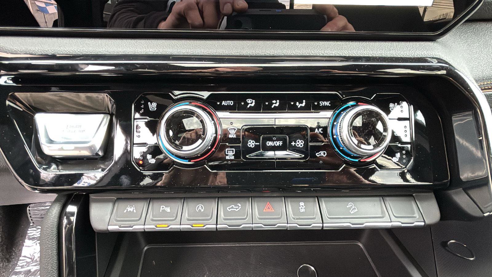 New 2026 GMC Sierra 1500 AT4 w/ AT4 Premium Package image 21