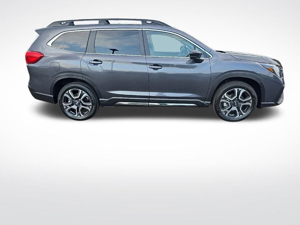 New 2025 Subaru Ascent Limited image 8