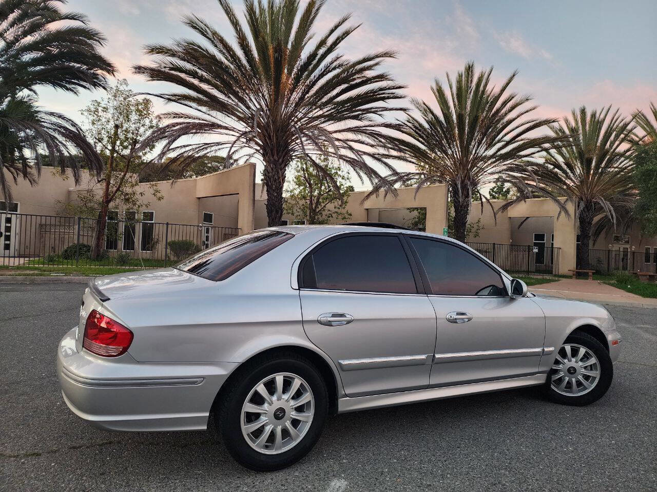 Used 2005 Hyundai Sonata GLS image 8