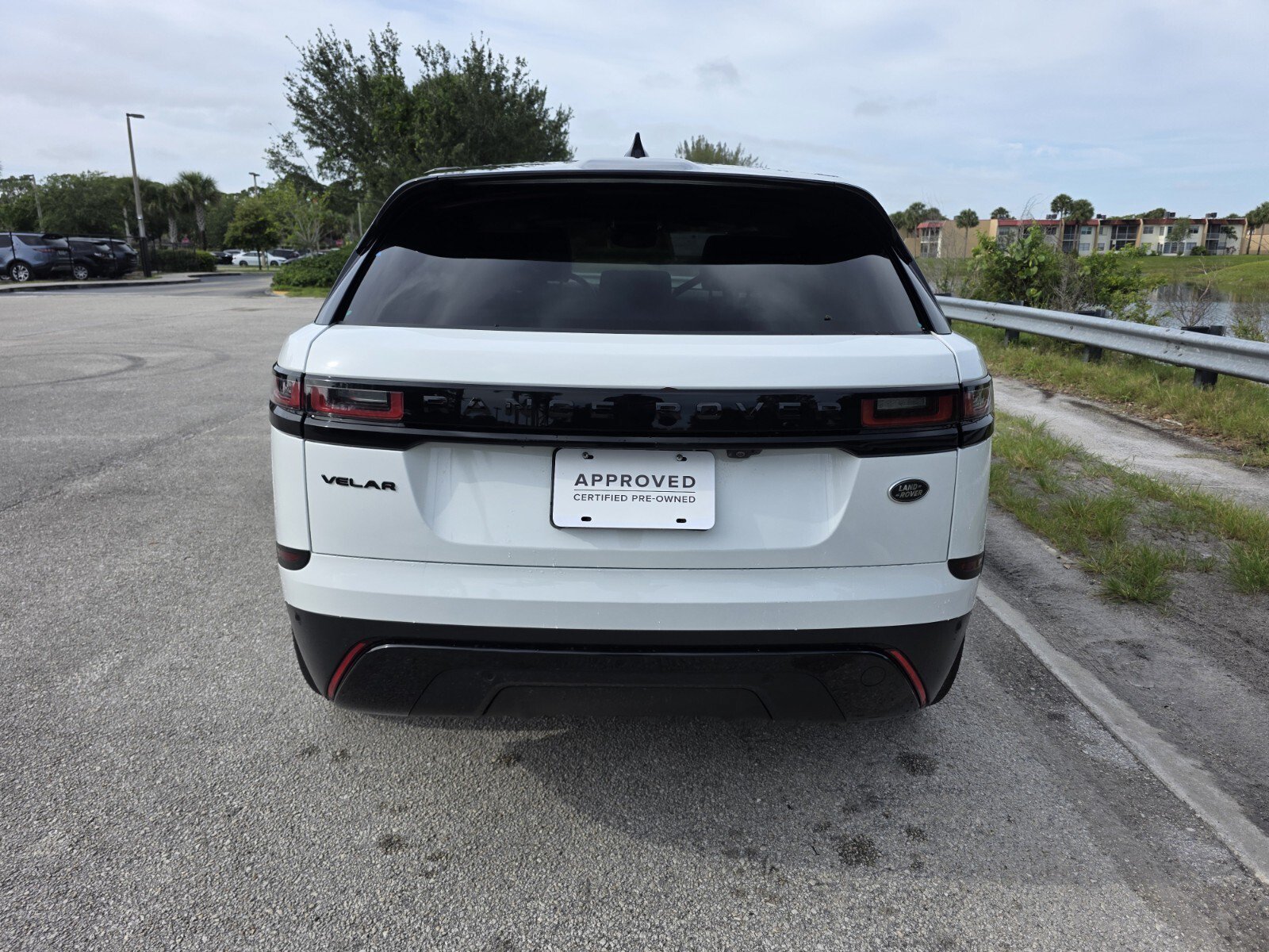 Certified 2023 Land Rover Range Rover Velar S AWD/4WD image 6