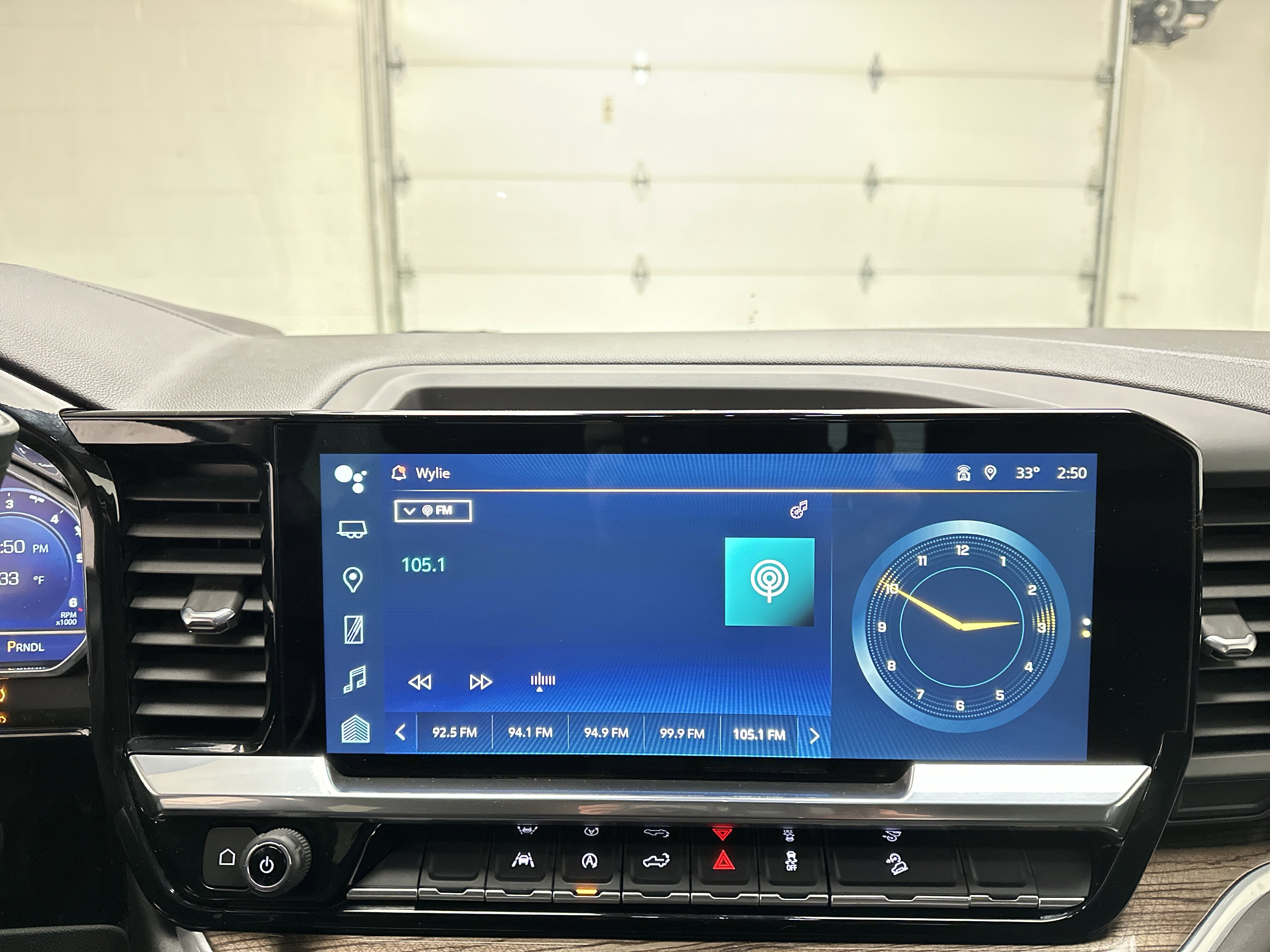 Used 2023 Chevrolet Silverado 1500 LT image 40