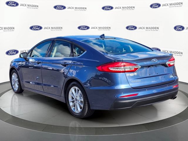 Certified 2019 Ford Fusion SE FWD image 3