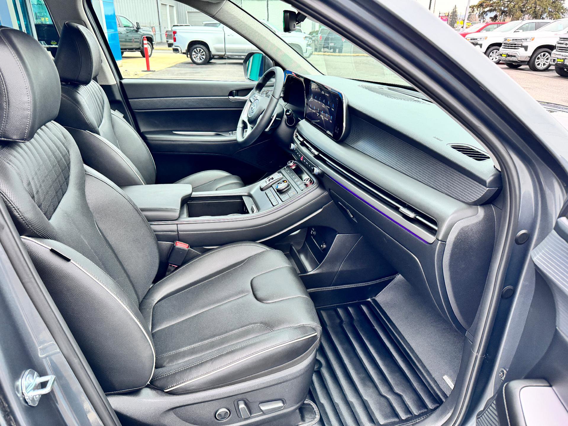 Used 2025 Hyundai Palisade Limited image 21