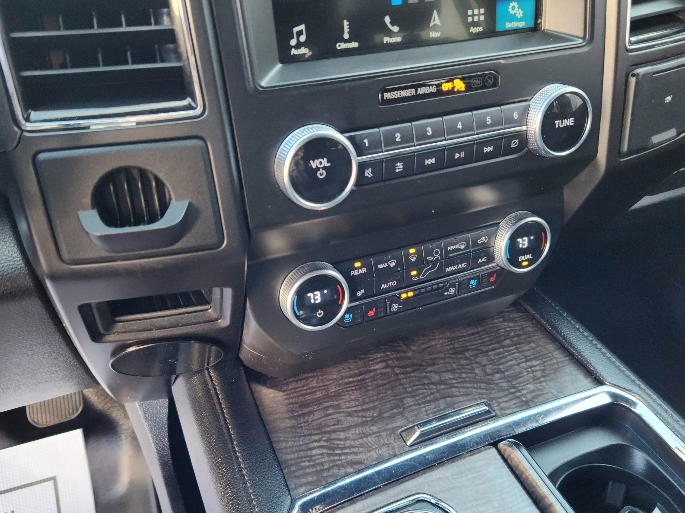 Used 2019 Ford Expedition Max Limited AWD/4WD image 14