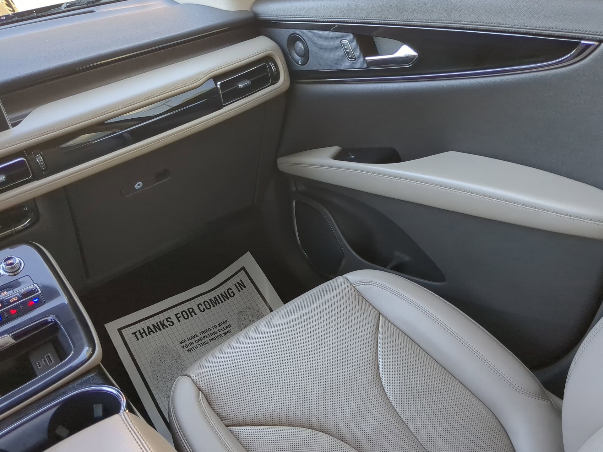 Used 2023 Lincoln Nautilus Reserve w/ Equipment Group 201A image 45