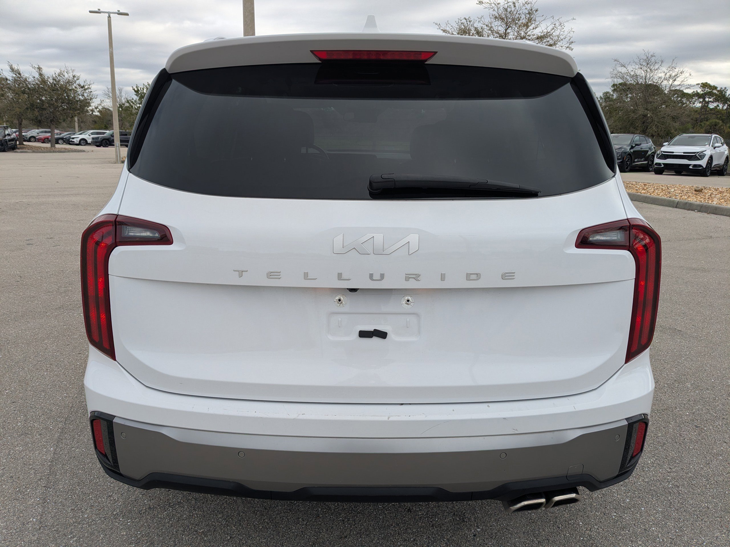 Certified 2025 Kia Telluride S image 6