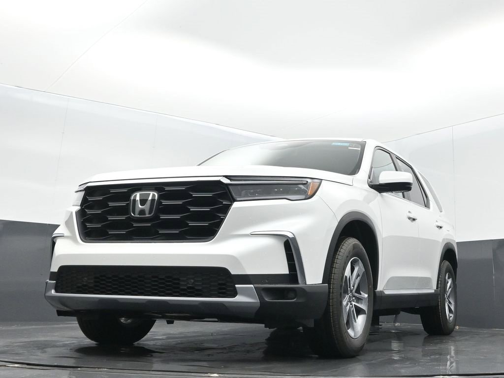 New 2025 Honda Pilot EX-L image 8