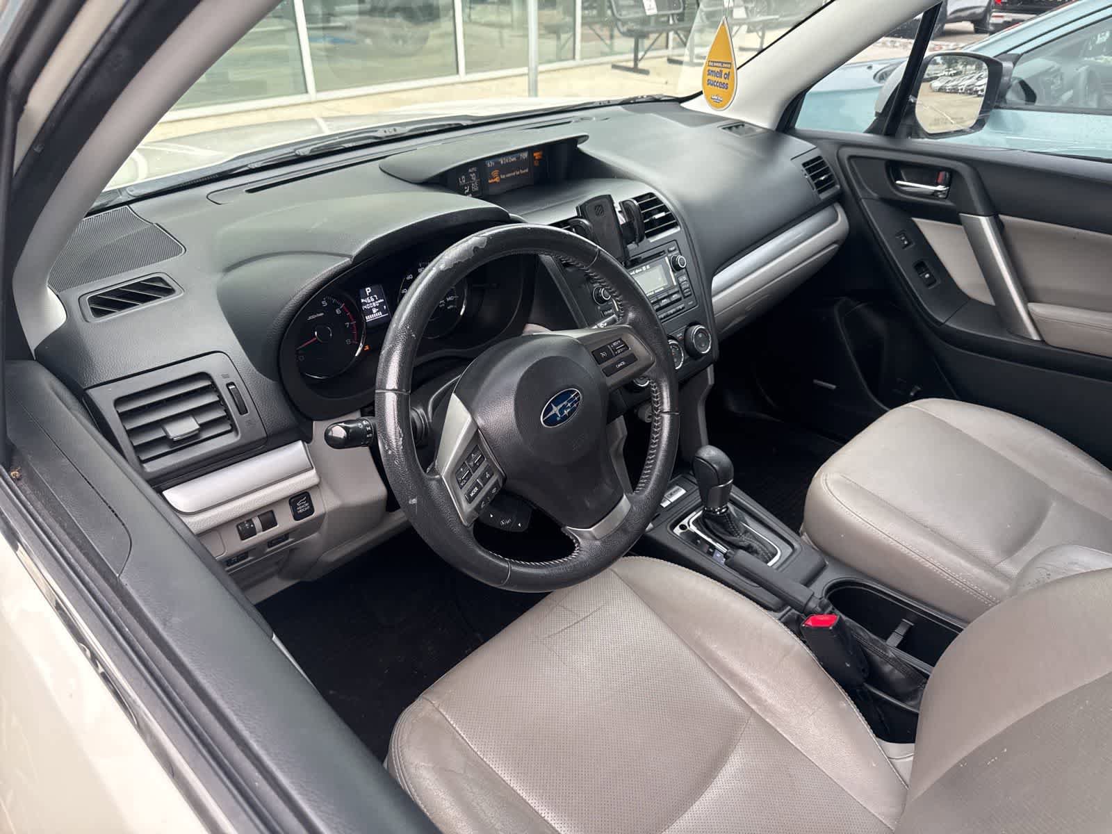 Used 2015 Subaru Forester 2.5i Touring w/ Popular Package #2 AWD/4WD image 11