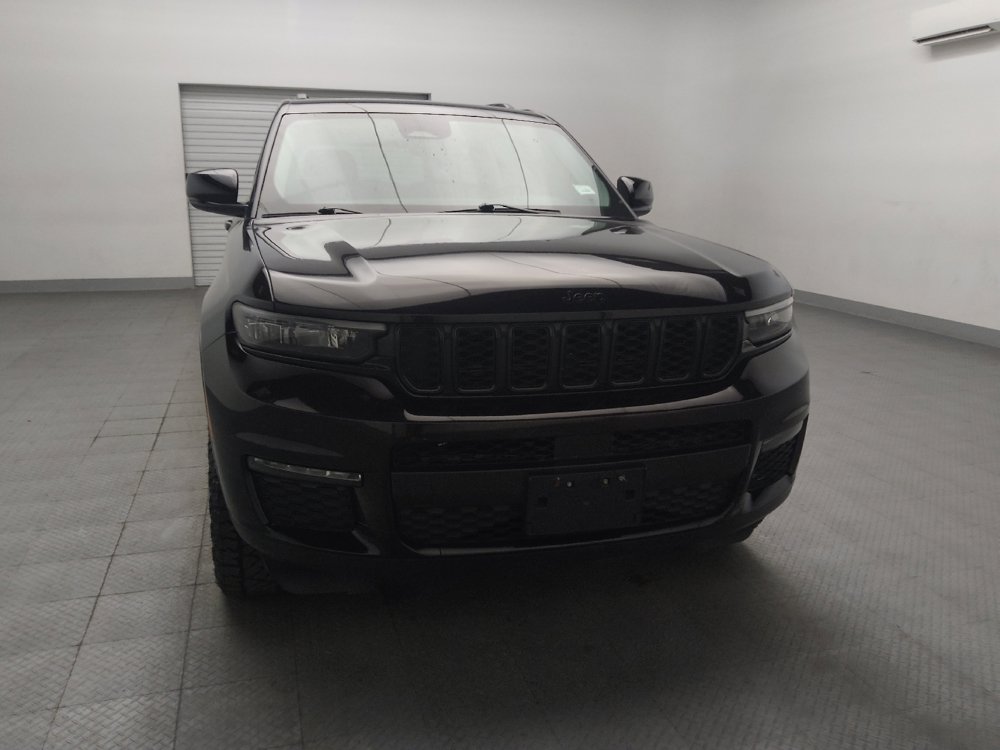Used 2023 Jeep Grand Cherokee L Limited w/ Black Appearance Package AWD/4WD image 14