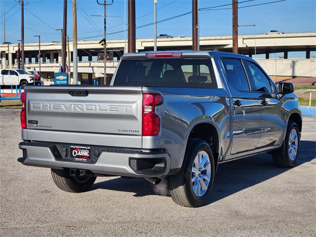 Used 2024 Chevrolet Silverado 1500 Custom image 7