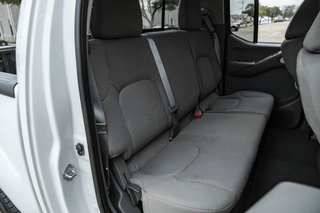 Used 2021 Nissan Frontier SV w/ Midnight Edition Floor Mats image 36