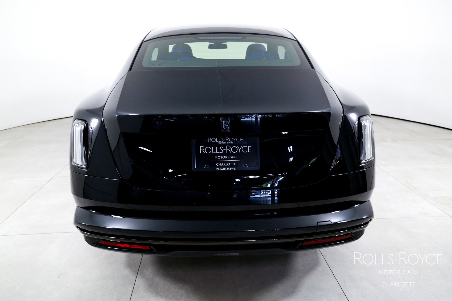 New 2025 Rolls-Royce Spectre Black Badge w/ Spectre Enhancement Package image 9