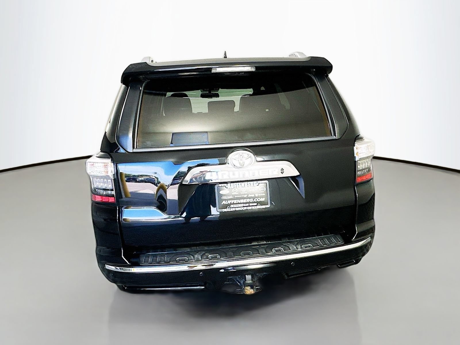 Used 2019 Toyota 4Runner Limited AWD/4WD image 6