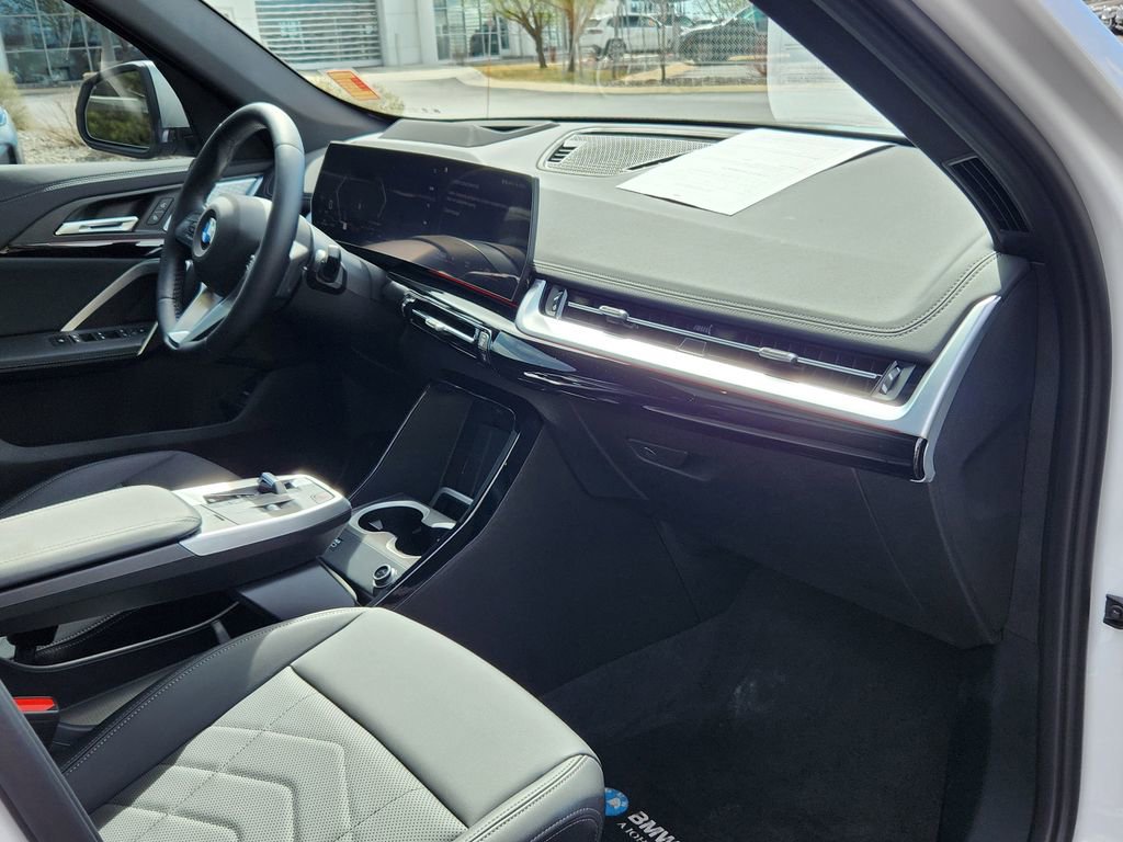 Used 2023 BMW X1 xDrive28i w/ Premium Package image 11