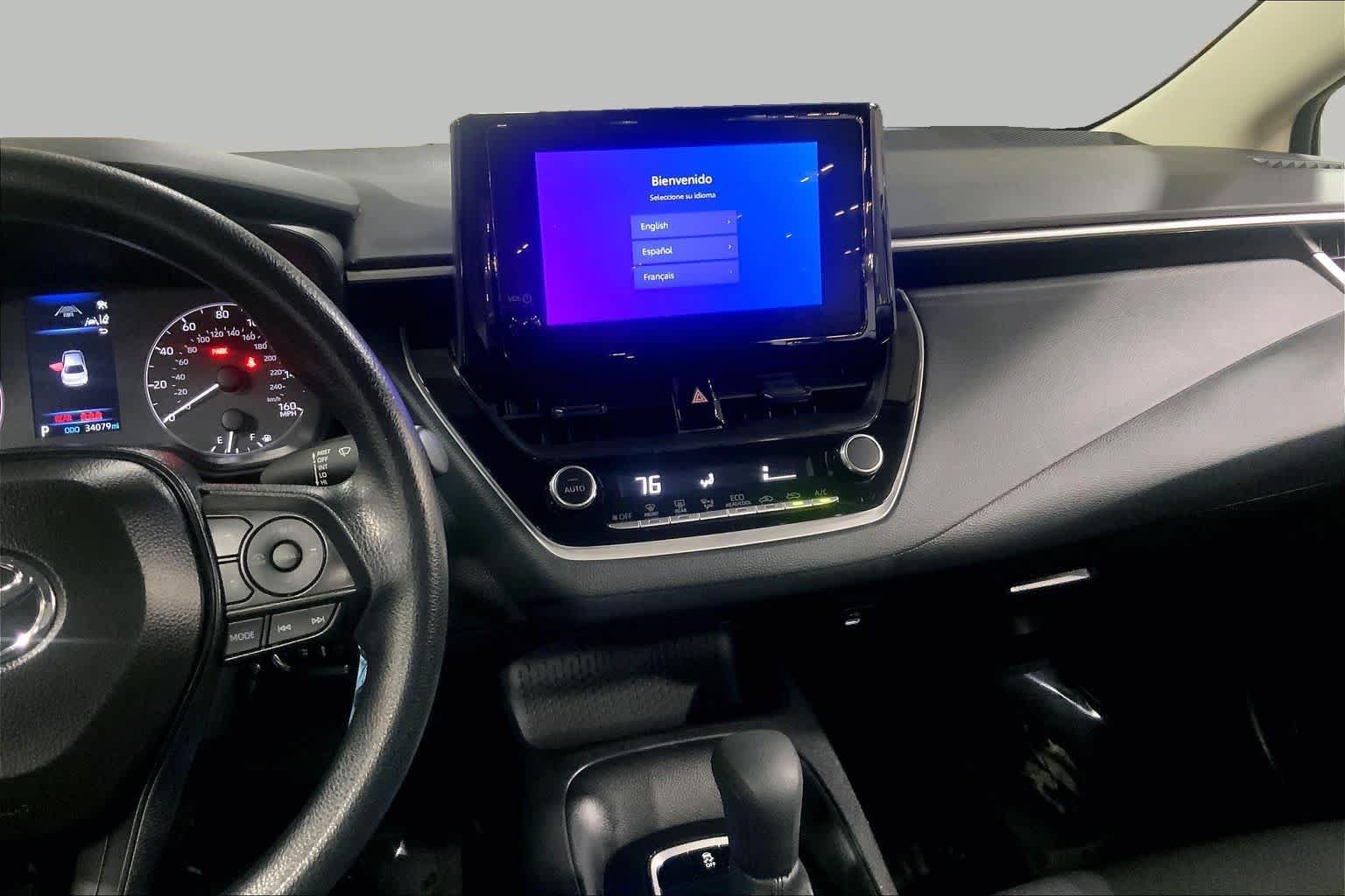 Used 2025 Toyota Corolla LE FWD image 7