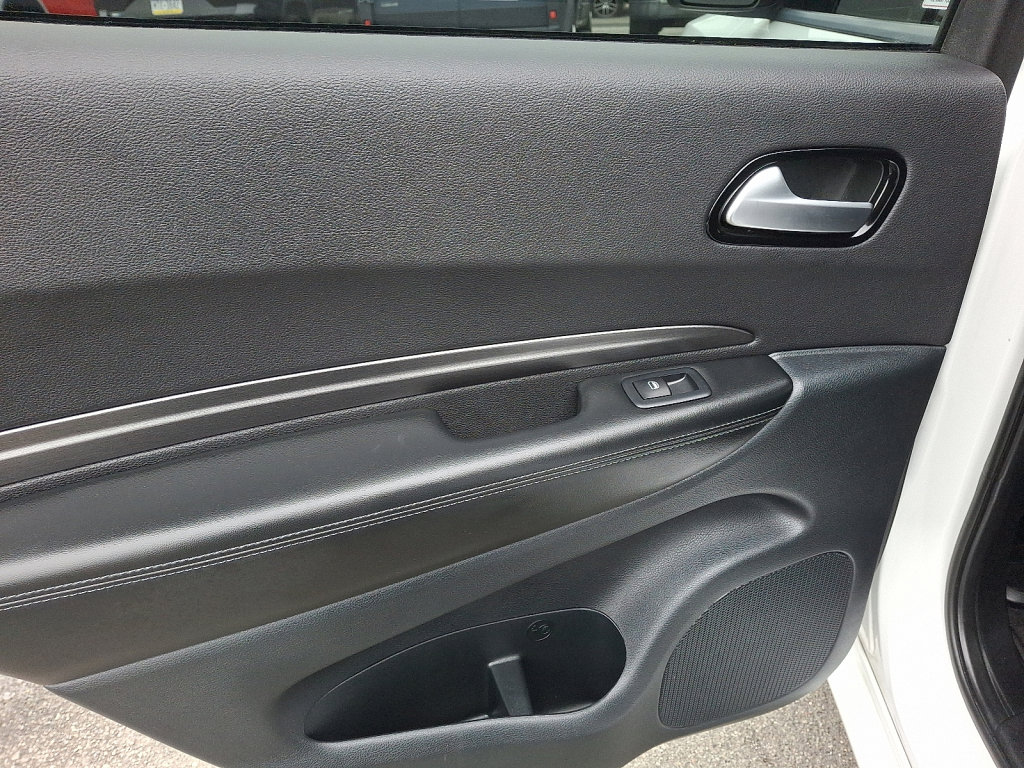 Used 2022 Dodge Durango SXT w/ Blacktop Package image 19