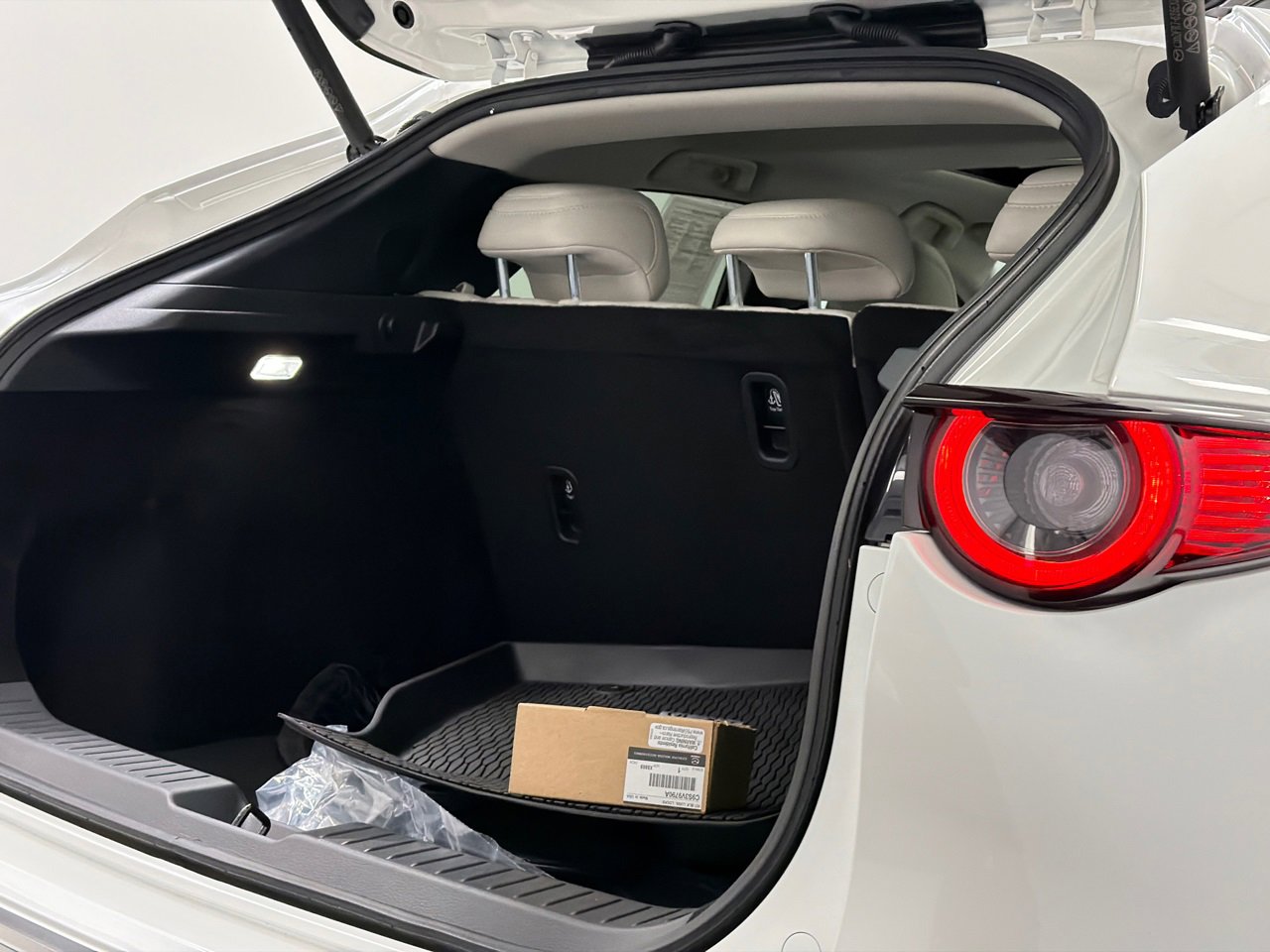 Used 2025 MAZDA CX-30 2.5 Turbo w/ Premium Package image 8