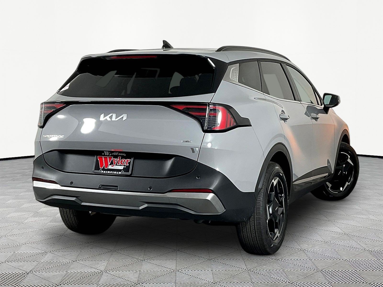 Certified 2026 Kia Sportage EX w/ EX Panoramic Sunroof Package AWD/4WD image 6