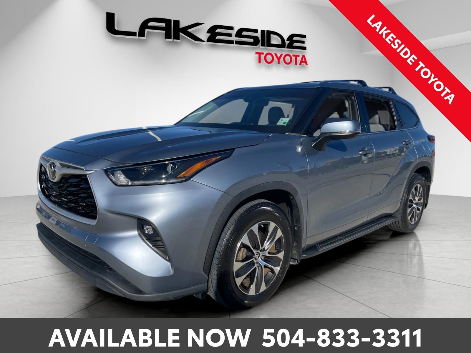 Used 2021 Toyota Highlander XLE image 2