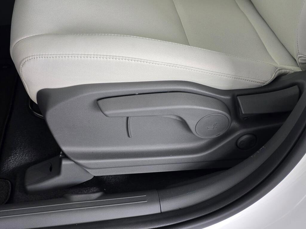 New 2026 Hyundai Santa Fe SE image 20