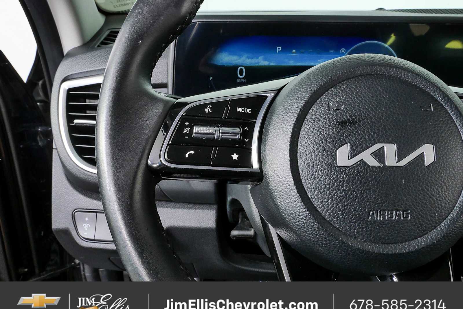 Used 2025 Kia Seltos EX FWD image 9