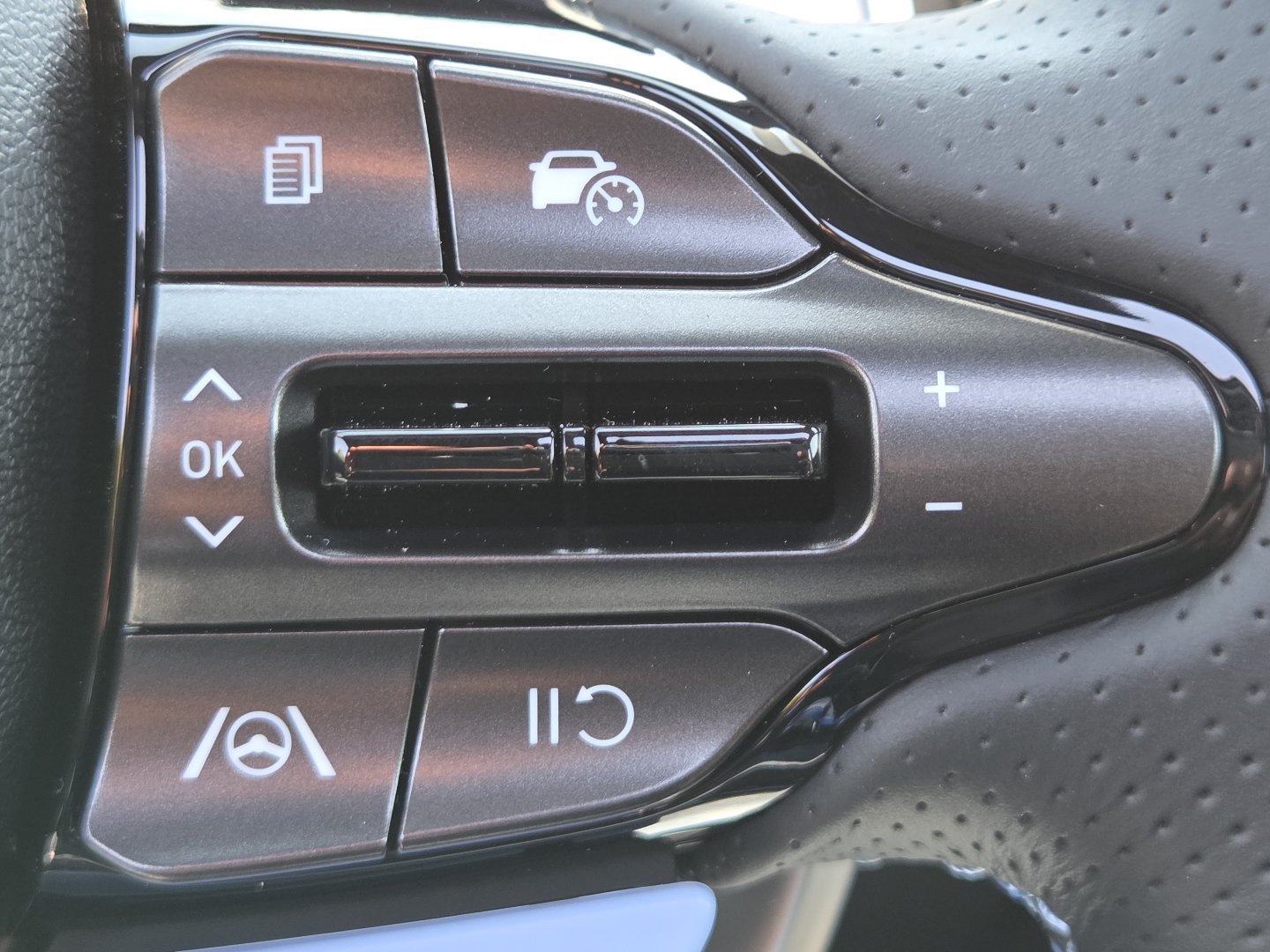 New 2026 Hyundai Elantra N FWD image 35