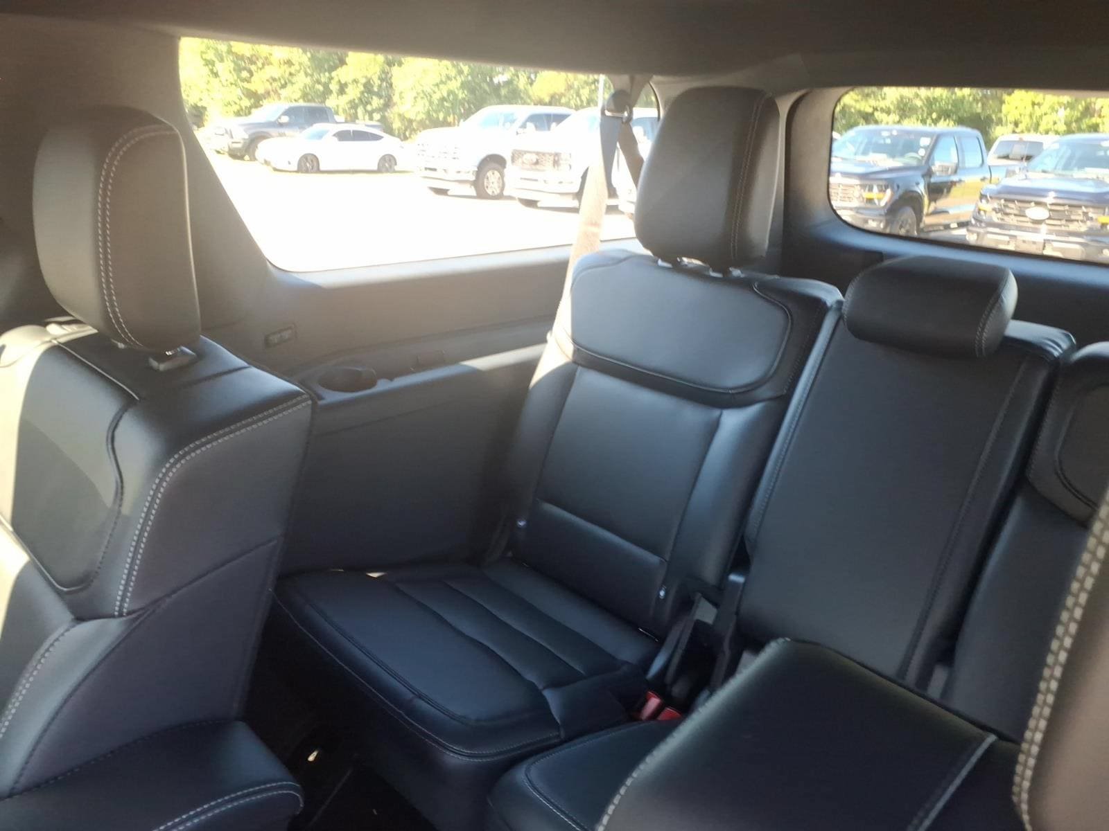 New 2027 Ford Expedition Max Platinum w/ Stealth Appearance Package AWD/4WD image 9