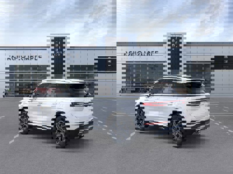 New 2026 Lincoln Corsair Premiere image 4