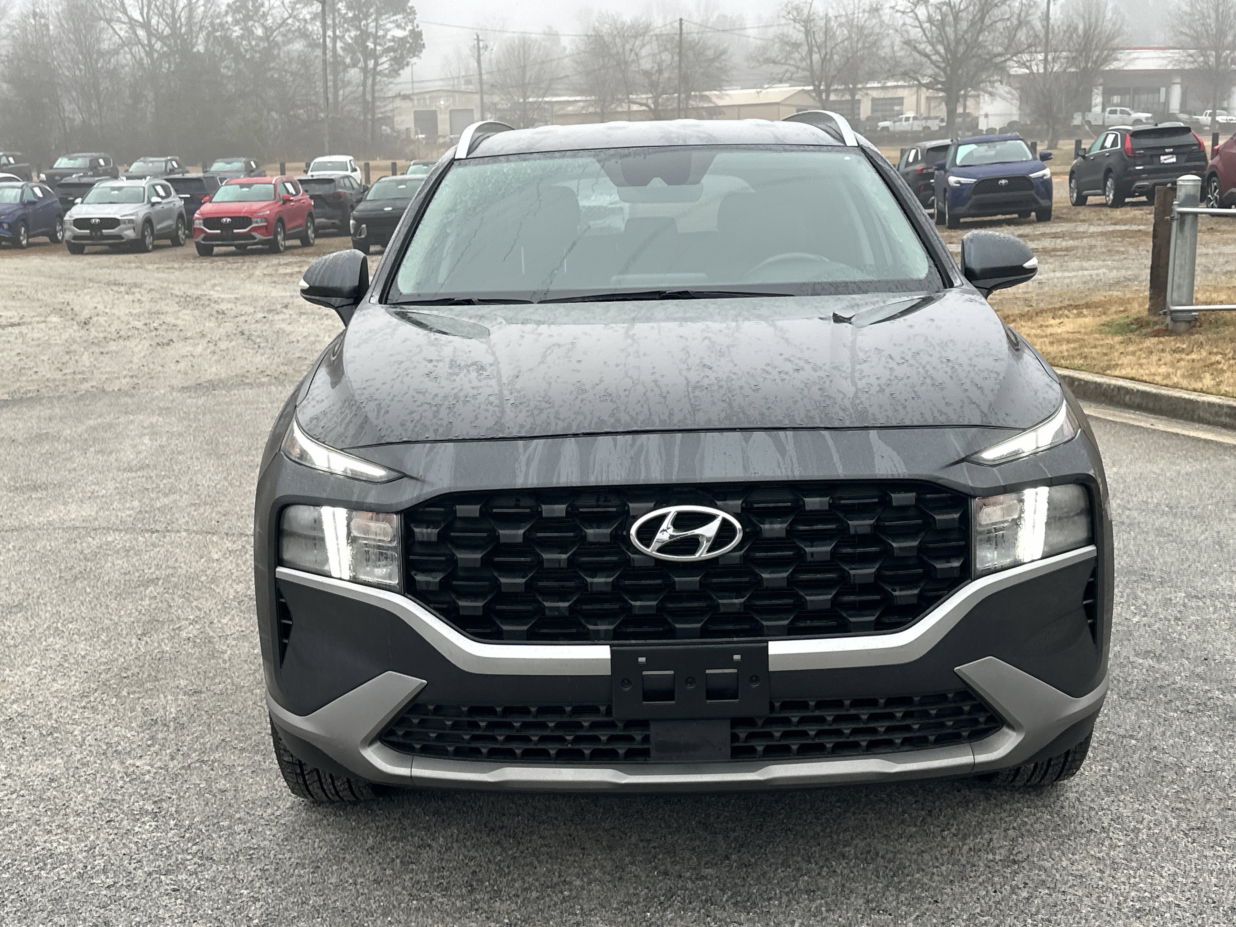 Used 2023 Hyundai Santa Fe SEL image 2