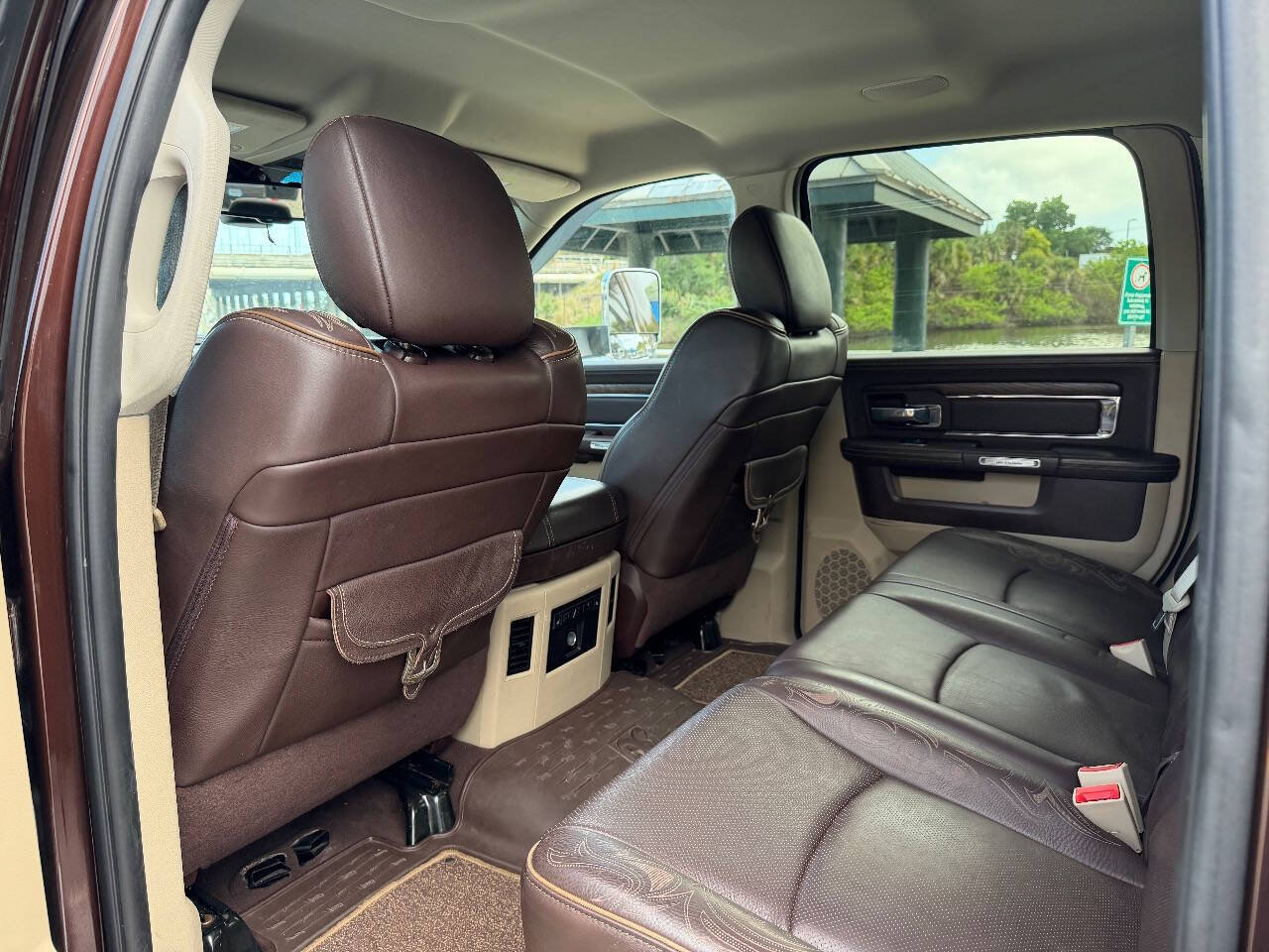 Used 2015 RAM 2500 Longhorn RWD image 12
