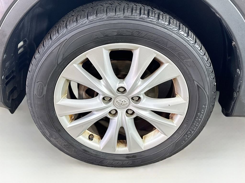 Used 2013 Toyota RAV4 Limited AWD/4WD image 39