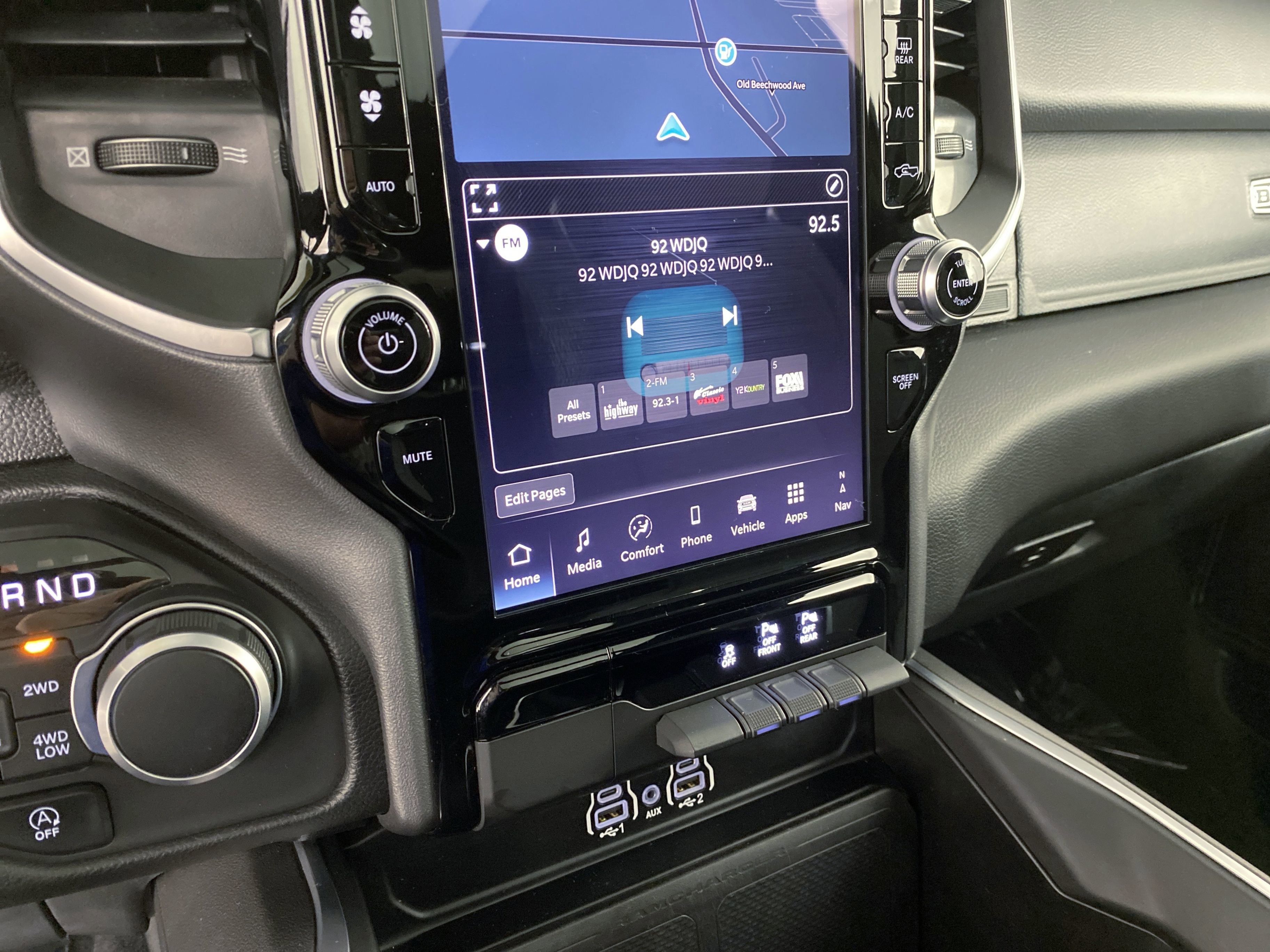 Used 2025 RAM 1500 Big Horn image 32