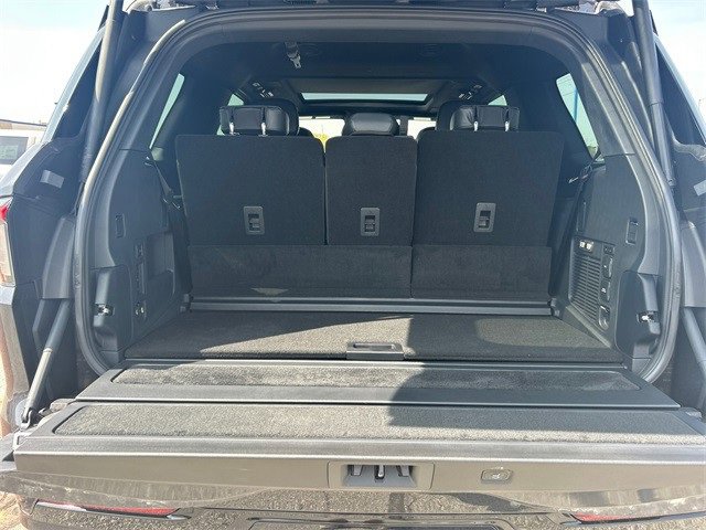 New 2025 Lincoln Navigator Reserve w/ Jet Appearance Package image 31