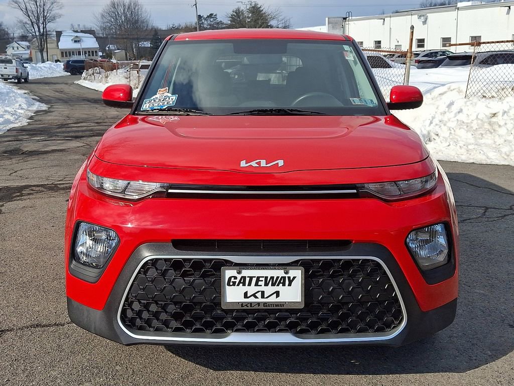 Certified 2022 Kia Soul LX image 3