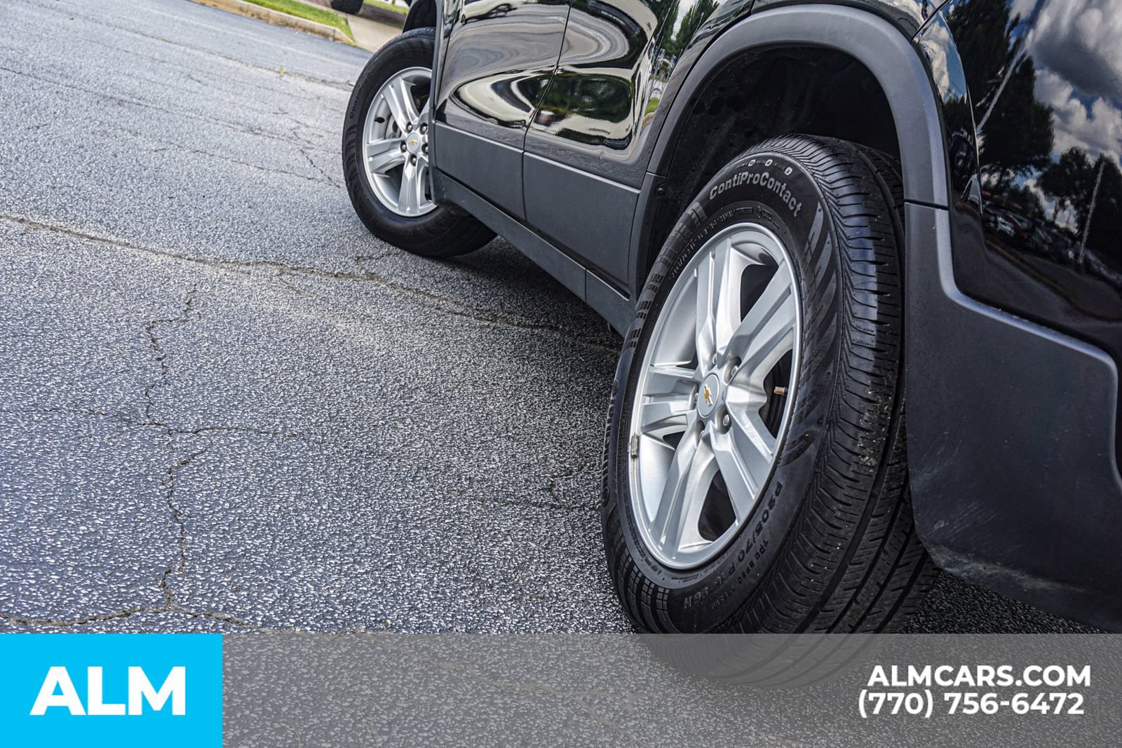 Used 2022 Chevrolet Trax LS w/ Tint and Cruise Package FWD image 13