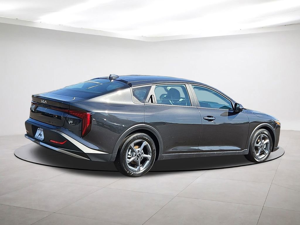 Used 2026 Kia K4 LXS image 7