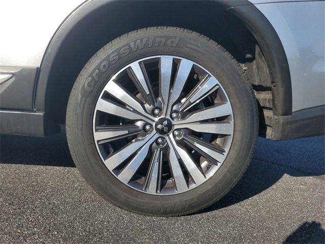 Used 2020 Mitsubishi Outlander SEL image 30