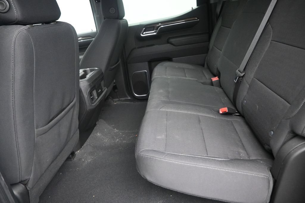 Used 2024 Chevrolet Silverado 1500 LT RWD image 15