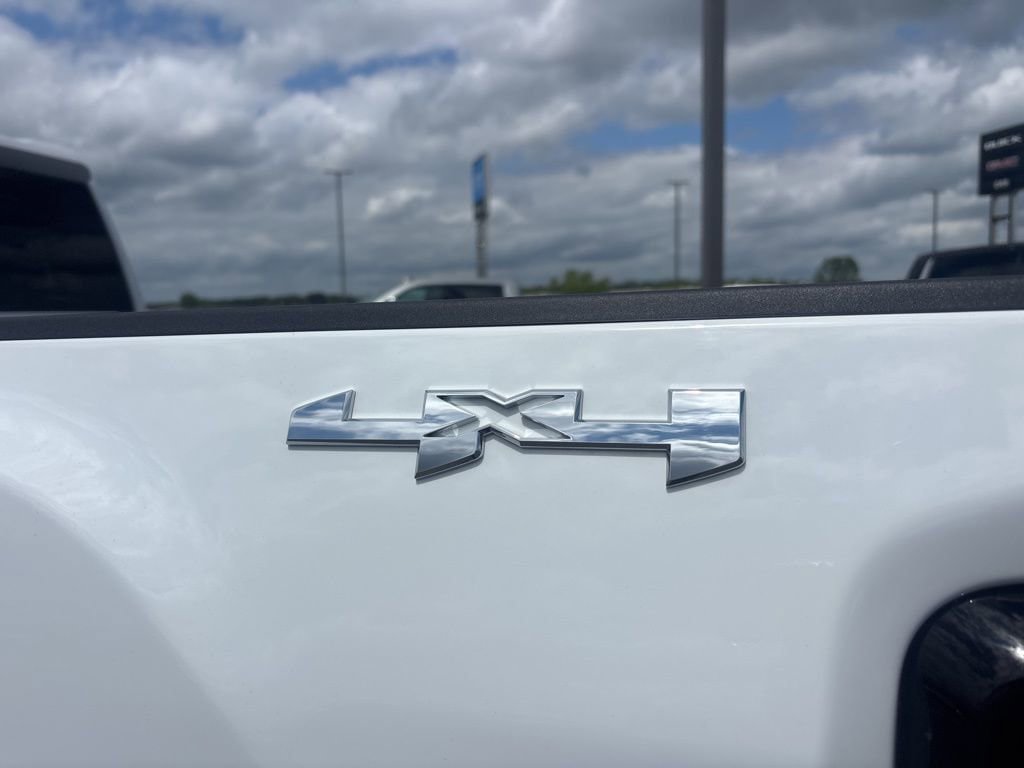 New 2026 GMC Sierra 2500 SLT w/ SLT Convenience Package AWD/4WD image 6