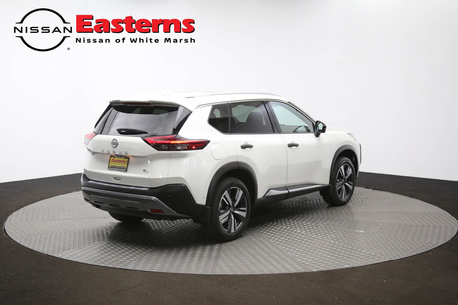 Used 2022 Nissan Rogue SL w/ SL Premium Package image 43