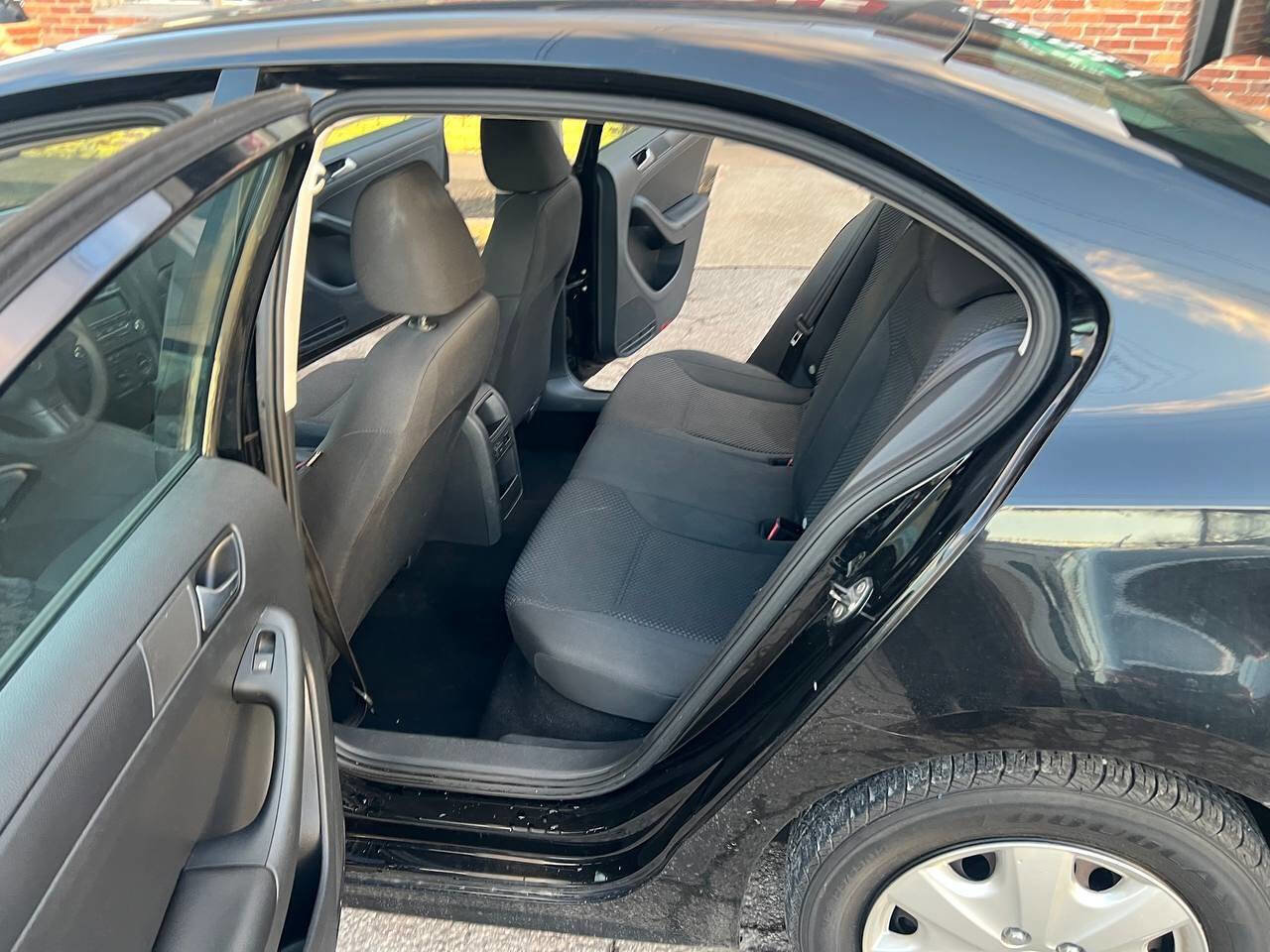 Used 2014 Volkswagen Jetta S image 13