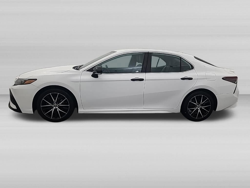 Used 2022 Toyota Camry SE FWD image 7