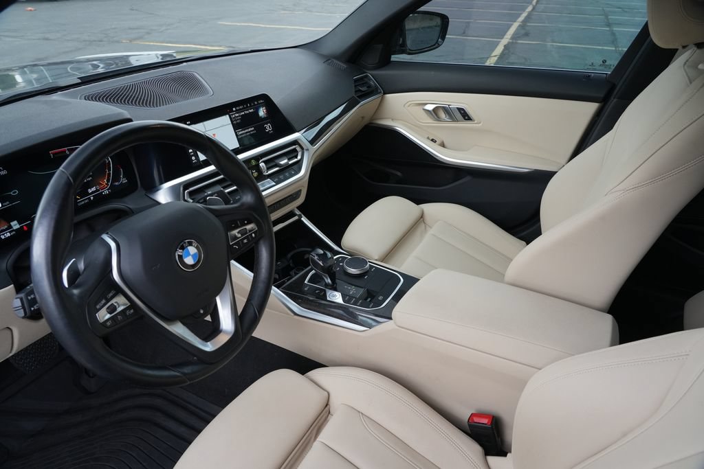 Used 2021 BMW 330i xDrive Sedan w/ Convenience Package AWD/4WD image 9